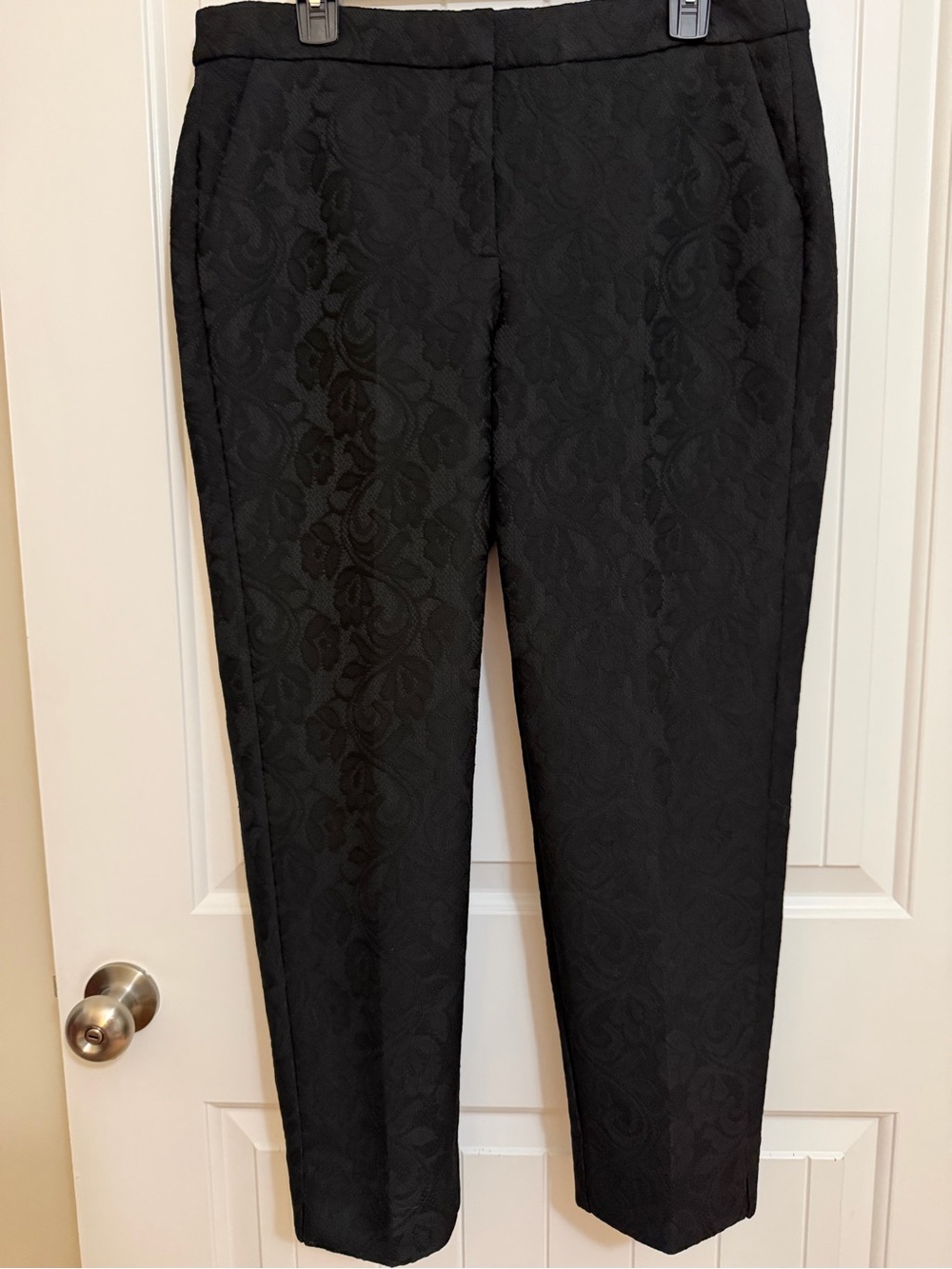 Chico's Textured Print Ponte Straight Leg Black Pants Sz 1.5R (10R)